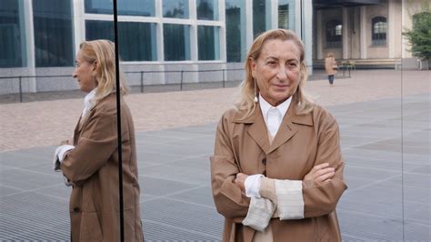 minucci prada 10 cose che non.sai|miuccia prada.